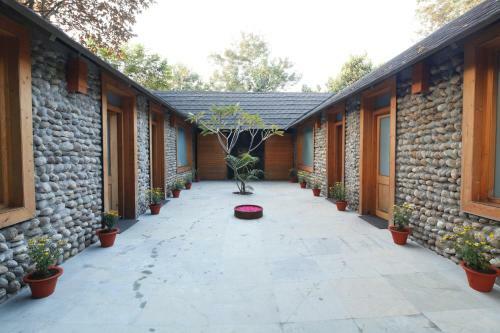 Hotel Sinclairs Retreat Dooars, Chalsa