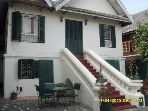 Hostal Sayo Naga Guesthouse