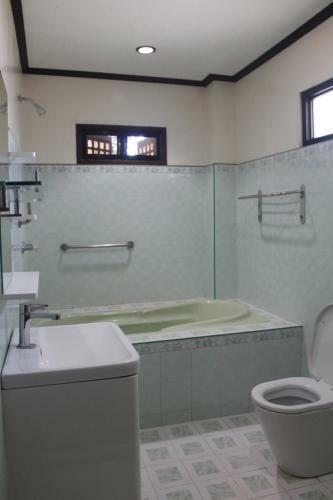 Hotel Grand Octagon Resort