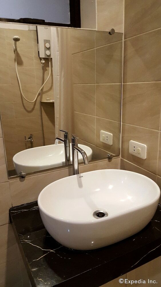 Aparthotel Golden Gate Suites