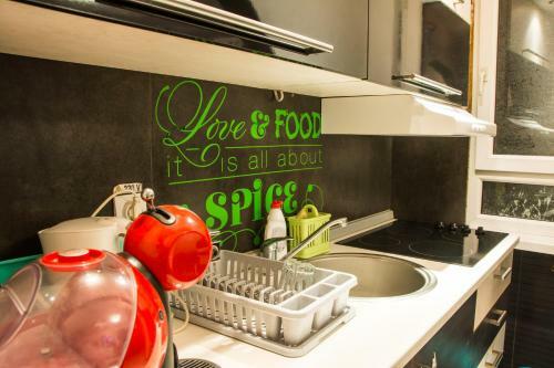 Apartment Hedonist