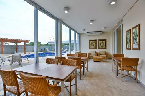 Hotel Comfort Mogi Gua�u