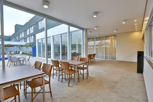 Hotel Comfort Mogi Gua�u