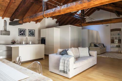 Apartamento Corte Delle Rondini - Bymyhomeincomo