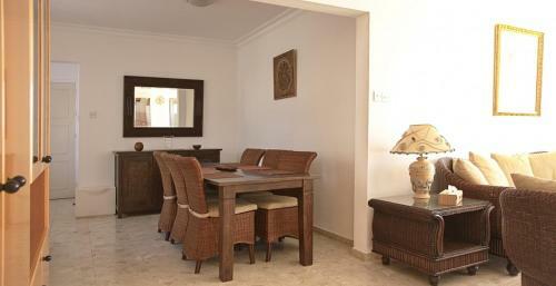 Amathusia Beach Apartment