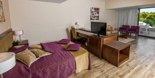 Crystal Springs Beach Hotel