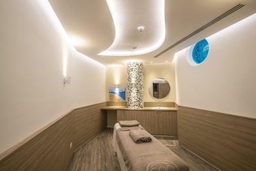 Vassos Nissi Plage Hotel