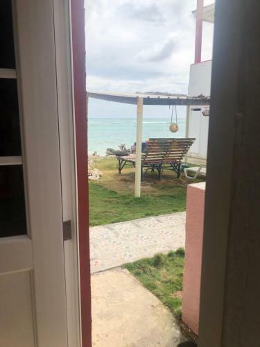 Hostal Alojamiento de Playa Rocky Cay Bay