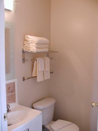Almo Court Motel