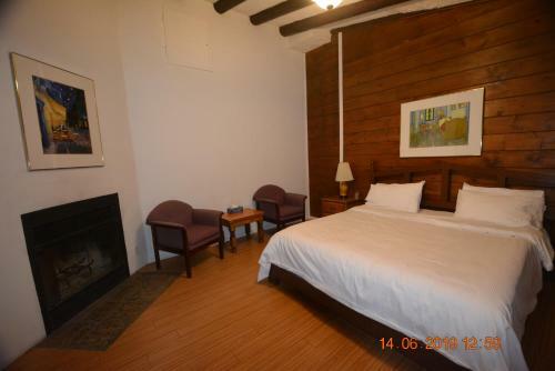 Posada Auberge Alpine Inn
