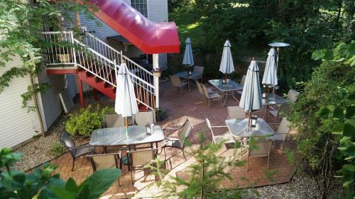 The Inn At The Ninth Hole Bed & Breakfast