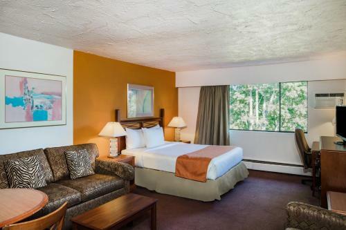 Hotel Howard Johnson By Wyndham Victoria