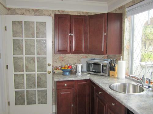 Bed & Breakfast Heathergate Cottage And Suites