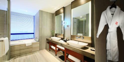 Hotel Hualuxe Wuxi Taihu