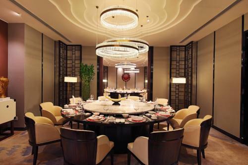 Hotel Hualuxe Wuxi Taihu