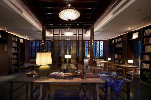 Uin Oriental Hotel