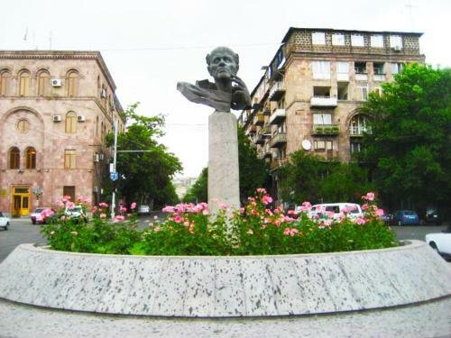 Hostel Sakharov & Tours