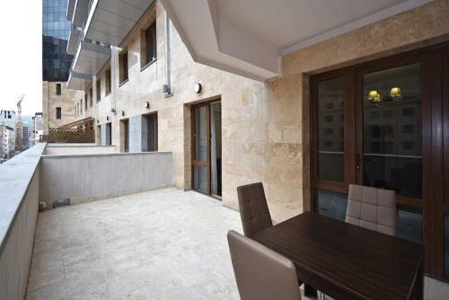 Luxury Apartments Just Near Republic Square