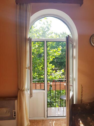 Apartamento Cozy One Bedroom On Tigran Mets Ave.