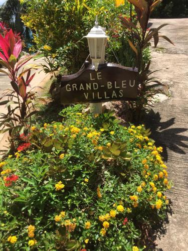 Le Grand Bleu Villas