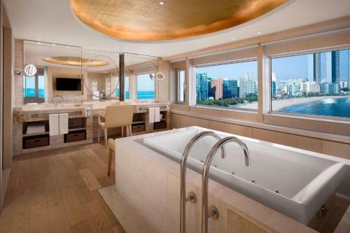 Hotel The Westin Chosun Busan