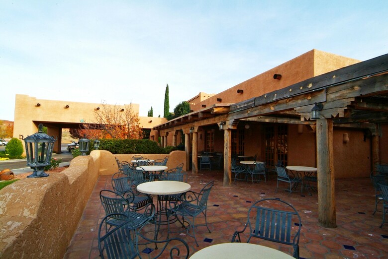 Hotel Courtyard By Marriott At Lake Powell - Page