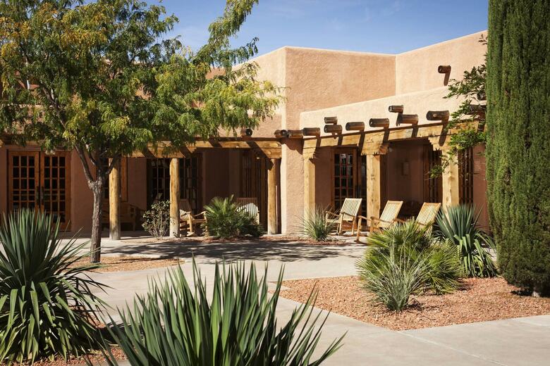 Hotel Courtyard By Marriott At Lake Powell - Page