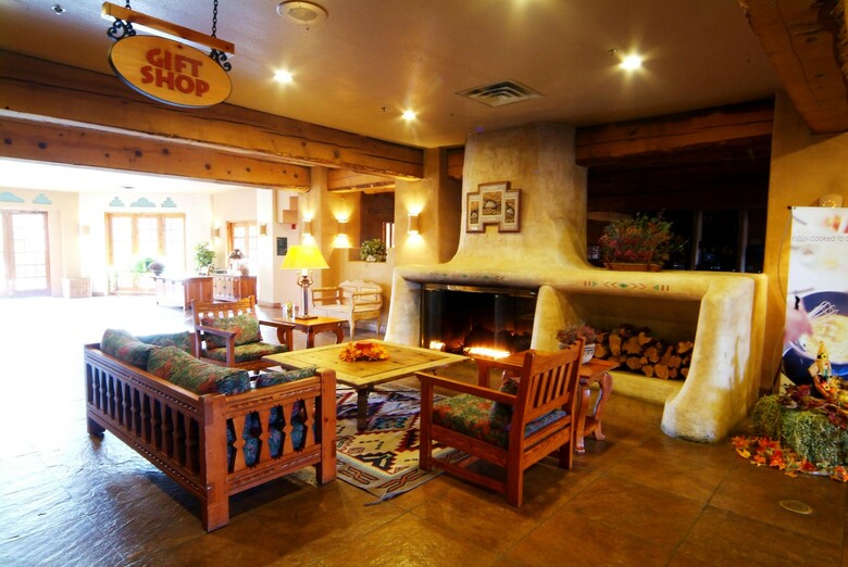 Hotel Courtyard By Marriott At Lake Powell - Page