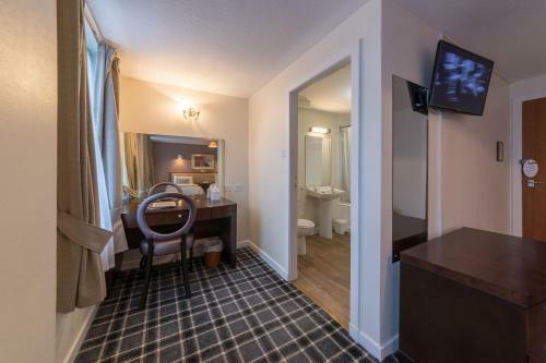 Pentland Hotel
