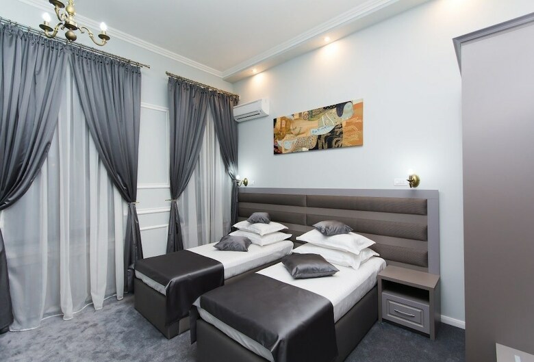 Hotel La Strada Boutique Villa