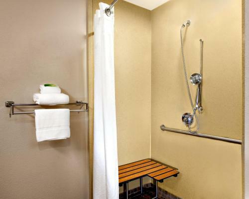 Holiday Inn Express Hotel & Suites Inverness