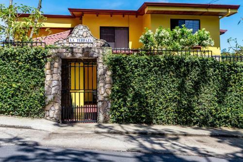 Bed & Breakfast La Terraza Guest House