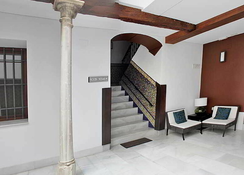 Aparthotel Elvira Suites