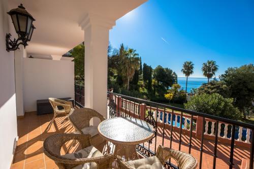 Ladera Del Mar Apartments