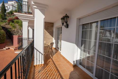 Ladera Del Mar Apartments