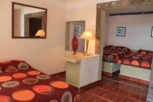 Hotel 12 Reales