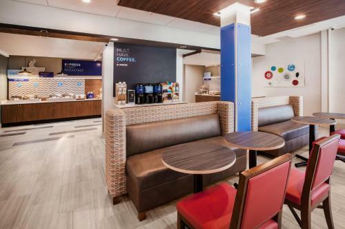 Holiday Inn Express Hotel & Suites Amarillo East