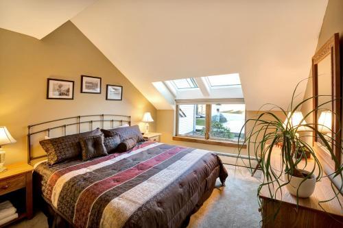 Sunrise Village West Glade L3