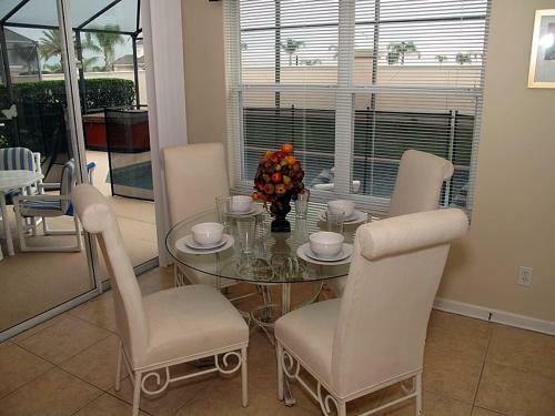 Villa 8190 Fan Palm Windsor Palms