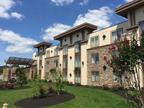Hotel Eden Resort And Suites, Bw Premier Collection