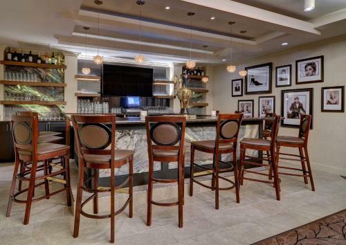 Hotel Eden Resort And Suites, Bw Premier Collection