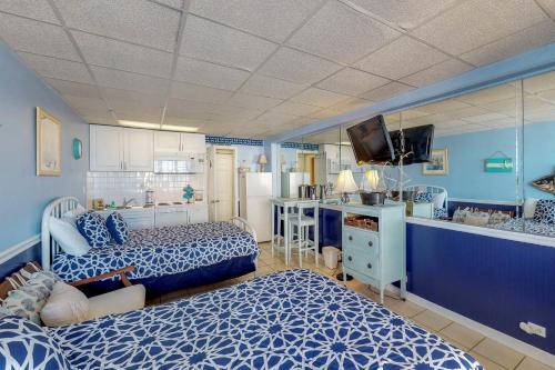 Fontainebleau Terrace