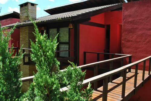 Hostal Pousada Jardim Das Montanhas