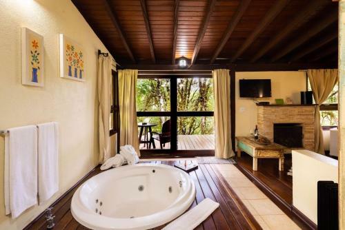 Hostal Pousada Jardim Das Montanhas