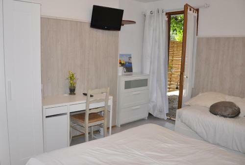 Hotel H�tel Les Mimosas