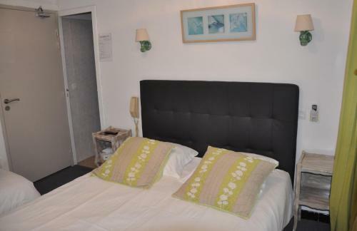 Hotel H�tel Les Mimosas