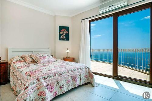 Kalkan Villa Sleeps 10 Pool Wifi