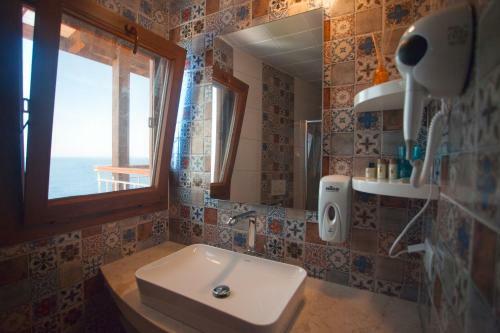 Sunset Villa Hotel