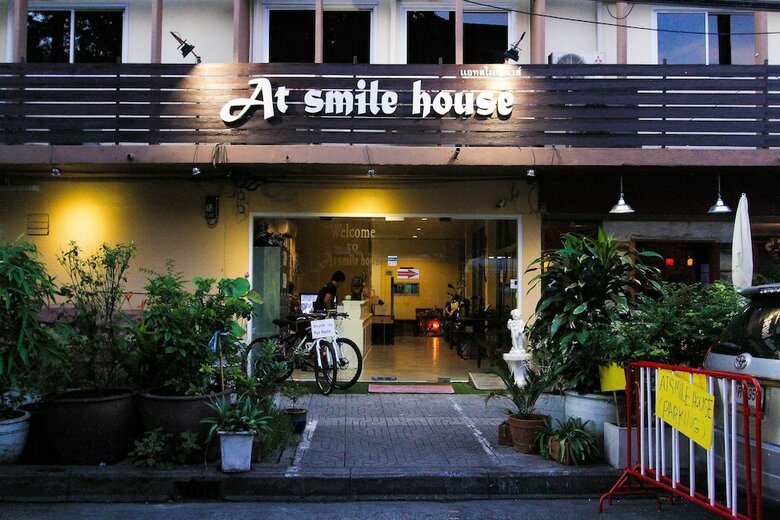 Hotel At Smile House