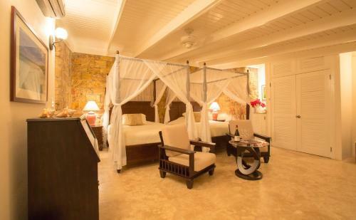 Hotel Admiral's Inn And Gunpowder Suites
